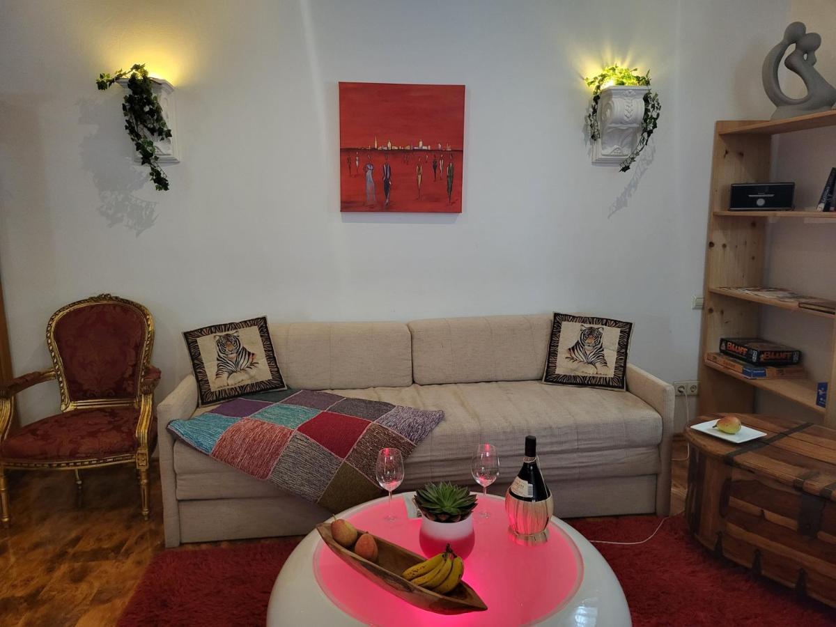 Ferienwohnung Fuer 4 Personen Mit Schnellem Wlan, Glasfaser, Tv Paket Beilstein  Buitenkant foto